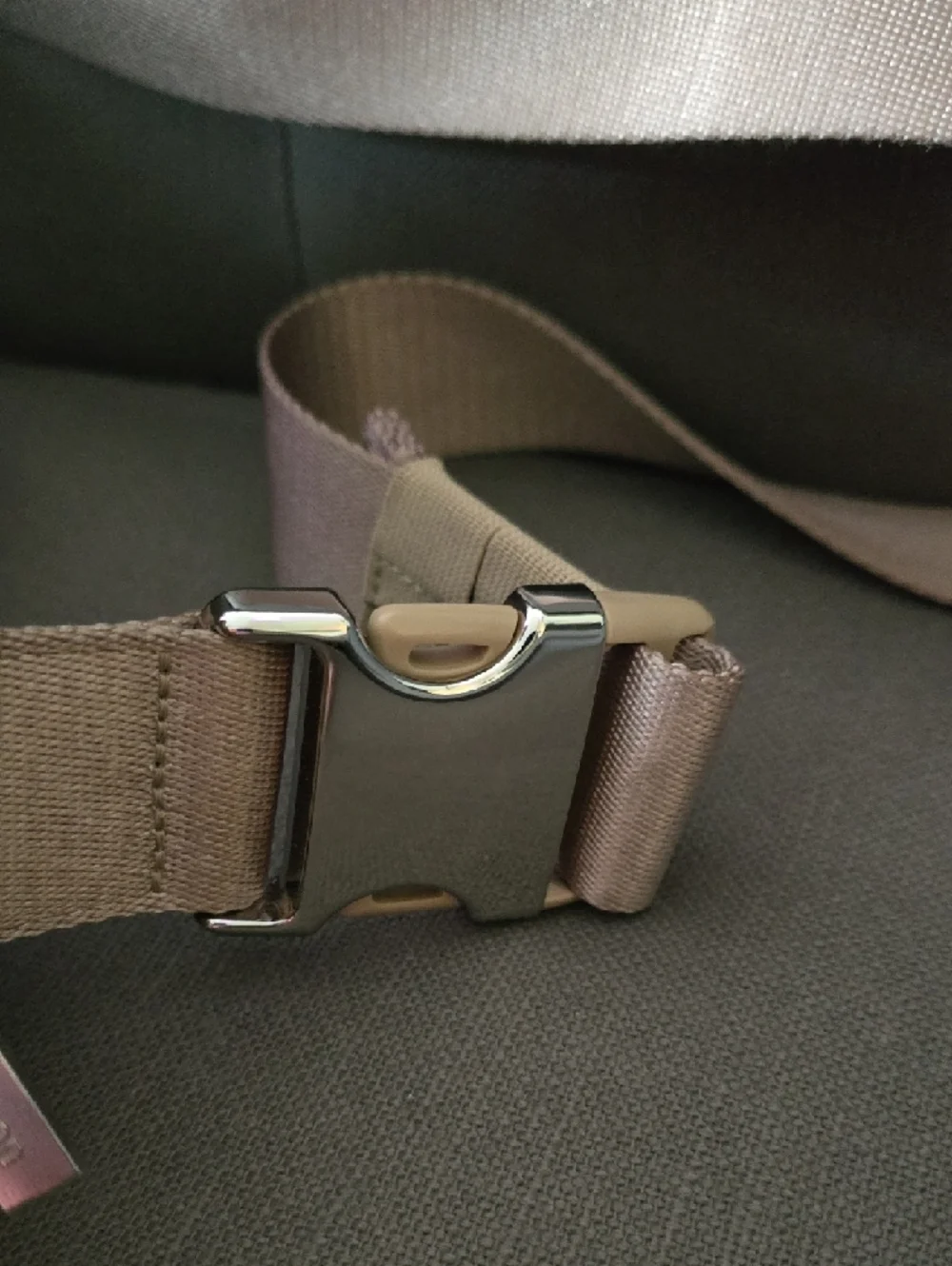 lululemon athletica Beige Belt Bag with White Logo Accent - Picture 4 of 7